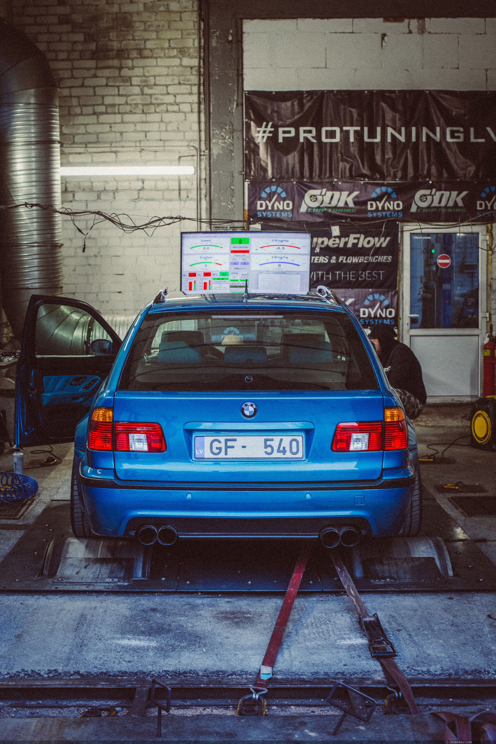 BMW M5 E39 Touring Wide-Body ESS Supercharged "BMW Individual Program" 1 of 7 Atlantis Metallic with 1 of 1 Titanic Blau interior. Dyno tune at Dyno Systems, Riga, Latvia on a Superflow Dyno.